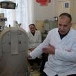 Stomatologul Shaat Ayman, palestinian din fâşia Gaza, care profesează la Dolheşti