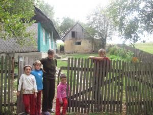 Familia Ilincan trăieşte într-o zonă izolată, în sărăcie lucie
