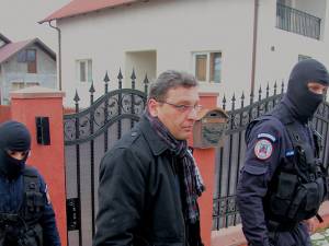 Şeful SIPI Suceava, comisarul-şef Cristian Macsim, va fi cercetat în libertate