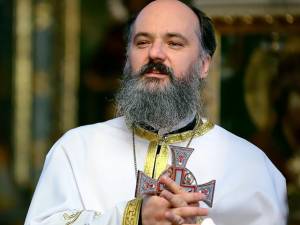 Privind înapoi cu bucurie - Pr. Constantin Sturzu
