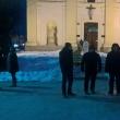Duminică seara, în faţa Palatului Administrativ se aflau circa 25 de persoane