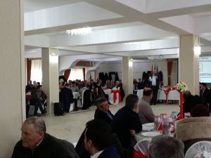Preşedintele Organizaţiei Judeţene PSD Suceava, senatorul Ioan Stan, a invitat participanţii „la un dialog sincer”, atât pe probleme de partid, cât şi administrative