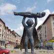 Emil Ursu: „Cu expoziţia de sculptură pe esplanada Casei Culturii, Suceava se aliniază orașelor mari, în care acestea au loc în mod curent”