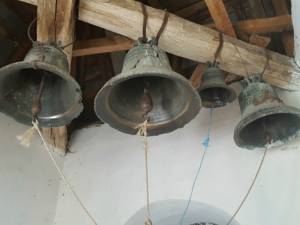 Când se trag clopotele
