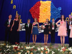„România mea frumoasă”, tema Balului Bobocilor organizat de Liceul Tehnologic din Moldovița