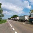 Drum blocat între Bălcăuți și Siret, duminică seara, de șoferi turci și ucraineni, supărați de prioritizarea transporturilor umanitare