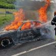 Două autoturisme marca Mercedes au ars în aceeași zi. Foto turnulsfatului.ro