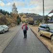 Drum din Izvoarele Sucevei, asfaltat la opt ani după demersurile fostului deputat Ioan Marocico