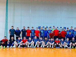 CSU și reprezentativa de handbal tineret a României s-au întâlnit într-un meci amical la Suceava