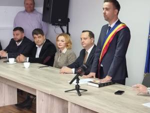 Primarul PNL din Salcea a depus jurământul pentru al doilea mandat alături de liderii județeni PSD