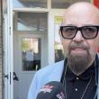 Automat de țigări electronice netimbrate, clandestin, din centrul Rădăuțiului, sigilat și ridicat de Piedone