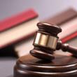Profesorul de biologie și muzică acuzat de agresiune sexuală asupra unei eleve minore a fost găsit nevinovat și a primit achitare