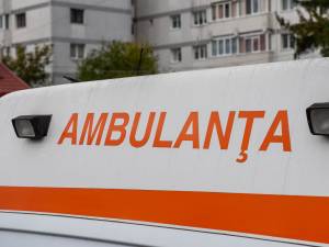 I-a căzut o creangă în cap, iar după o săptămână de spitalizare a murit