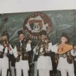 Descendent al unei vechi familii de muzicanți bucovineni, a urcat pe scenă la 9 ani și a învățat să cânte la 17 instrumente muzicale: artistul Romeo Grosu