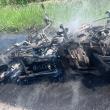 O motocicletă a luat foc pe DN 17