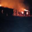 Și-a incendiat propria gospodărie, apoi s-a împușcat cu o armă de vânătoare deținută ilegal