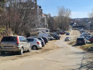 Lucrări de înlocuire a conductelor de apă și de canalizare pe strada Ștefan Tomșa