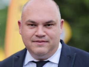 Noul consilier județean AUR Ștefan Cucoradă a depus jurământul