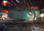 Patru răniţi în urma accidentelor cauzate de zăpada de pe carosabil: drumarii spun că nu au nici o vină
