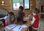Patru elevi din Dârmoxa învaţă în casa învăţătoarei din sat