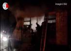 Un autotren încărcat cu cărbune a luat foc în Vama Siret