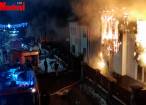 Trei gospodării au fost cuprinse de flăcări în miez de noapte la Voitinel
