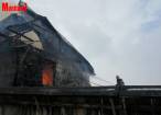 Locuință distrusă de flăcări într-un incendiu izbucnit la Giurgești